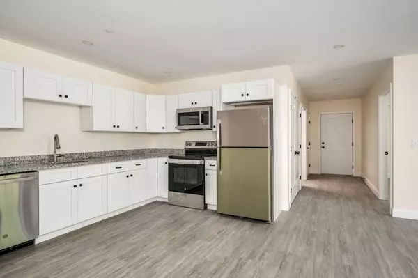 Dover, NH 03820,725 Central AVE #103