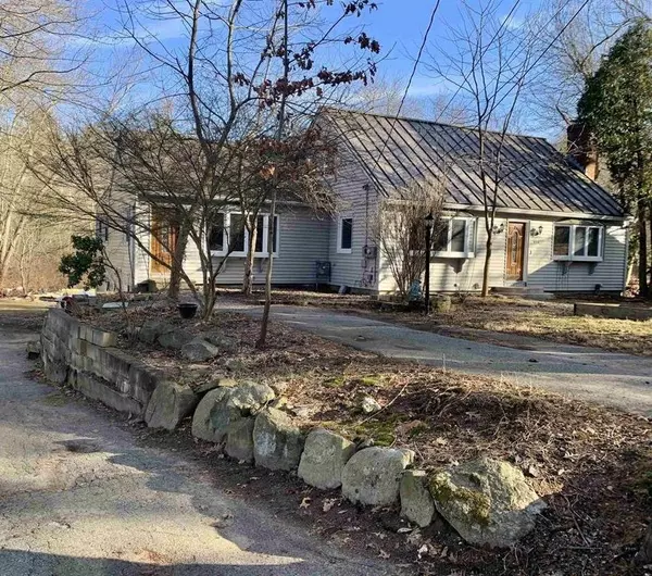 424 Main Dunstable RD, Nashua, NH 03062