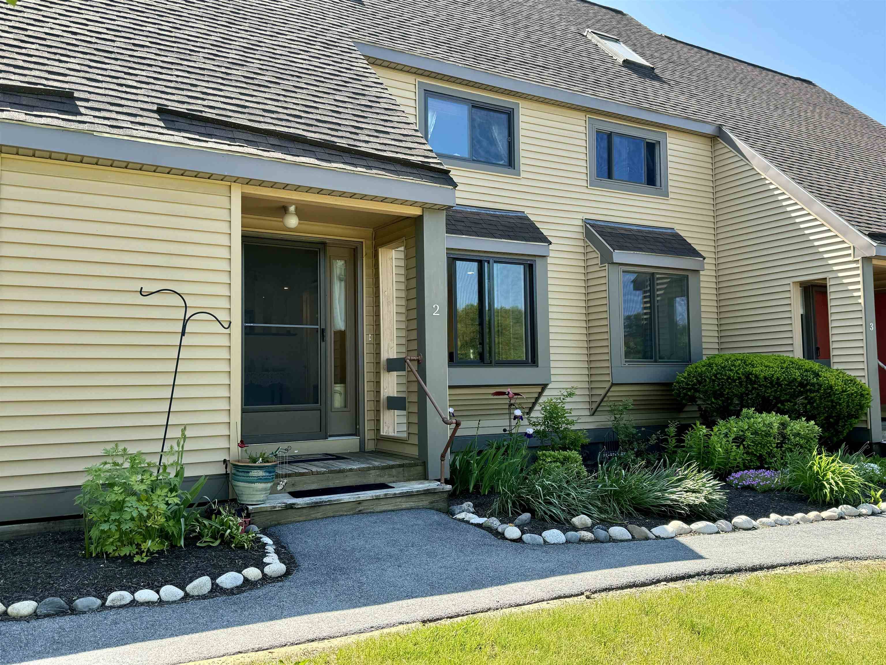 2 Winchester CT, Pembroke, NH 03275