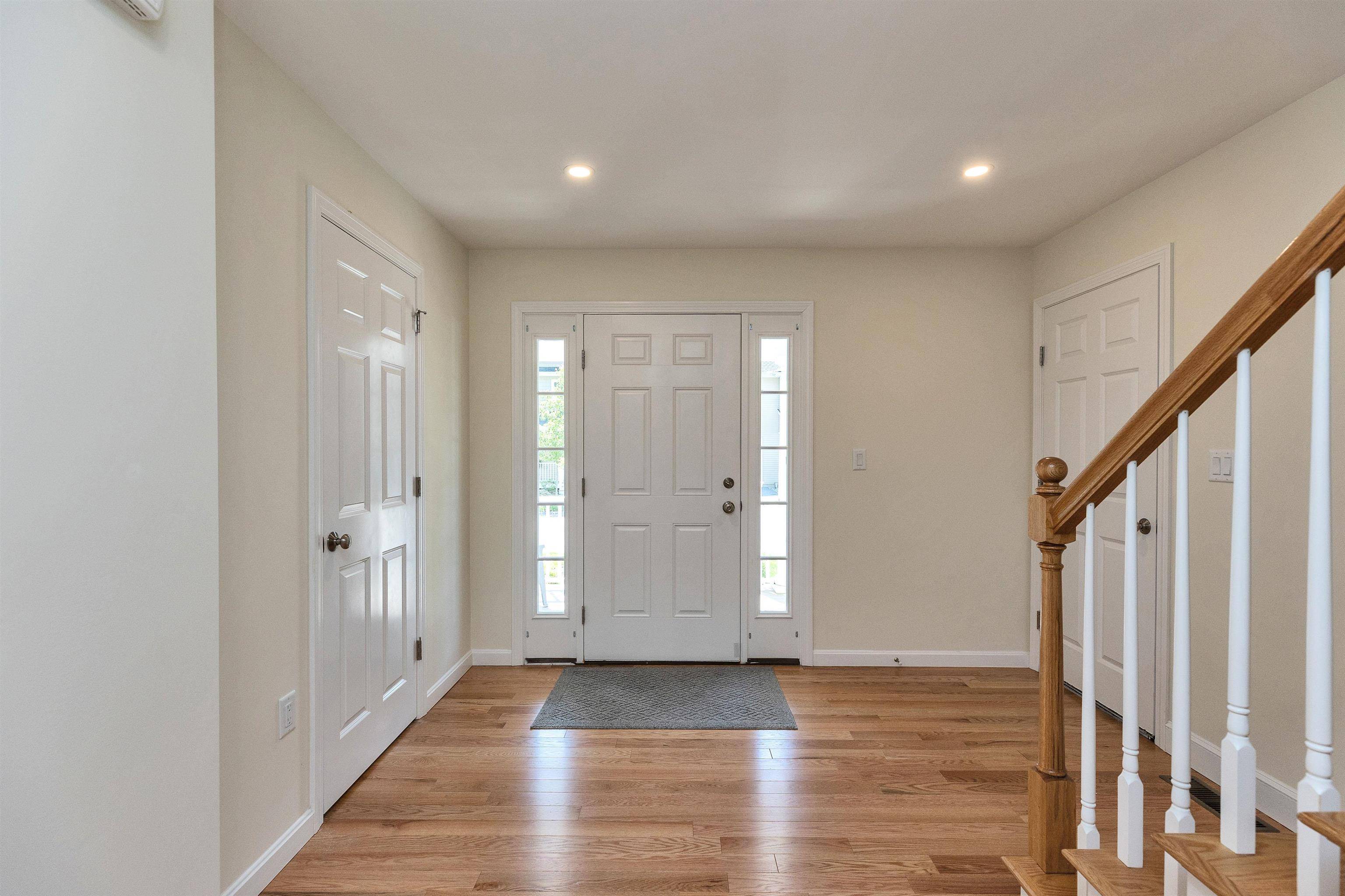 Manchester, NH 03102,264 Woodview WAY