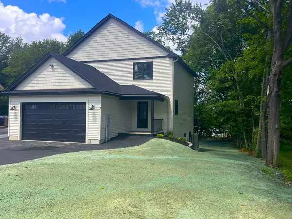3 Crocket ST, Rochester, NH 03867