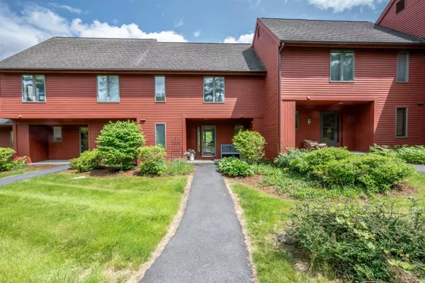 350 Lyman Batcheller RD #1C, Hartford, VT 05059