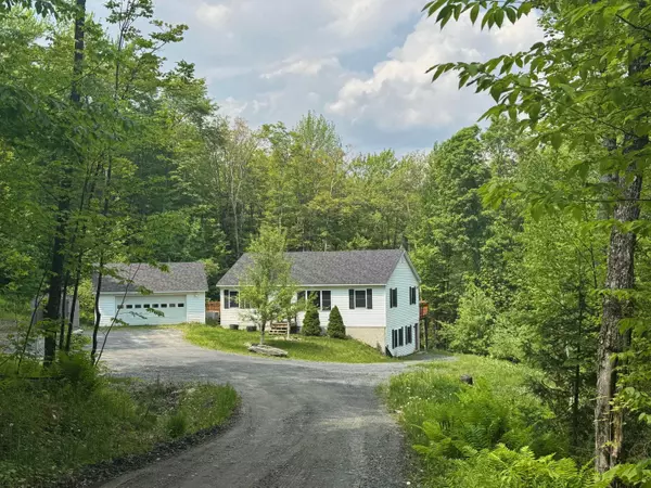 400 Woods RD, Northfield, VT 05663