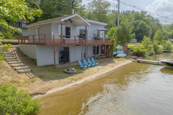 Franklin, NH 03235,321 Webster Lake RD