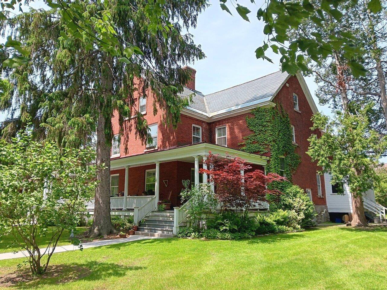 406 Dalton DR #D, Colchester, VT 05446