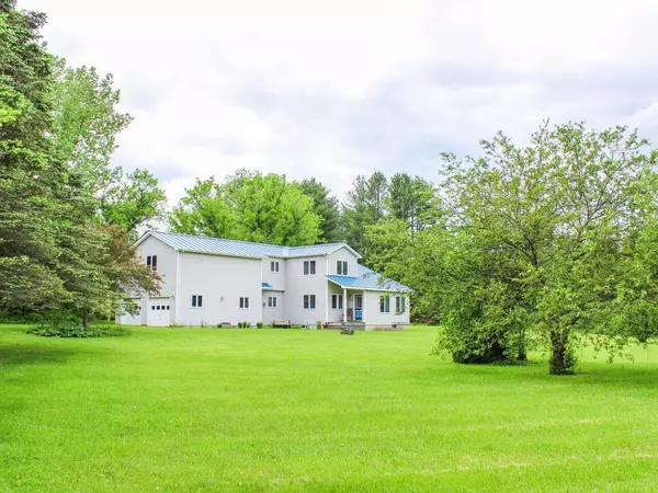 11 Wheeler LN, Richmond, VT 05477