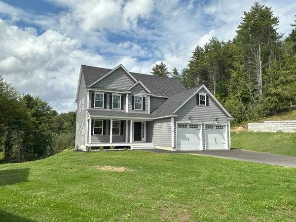 22 Shelburne LN, Concord, NH 03301