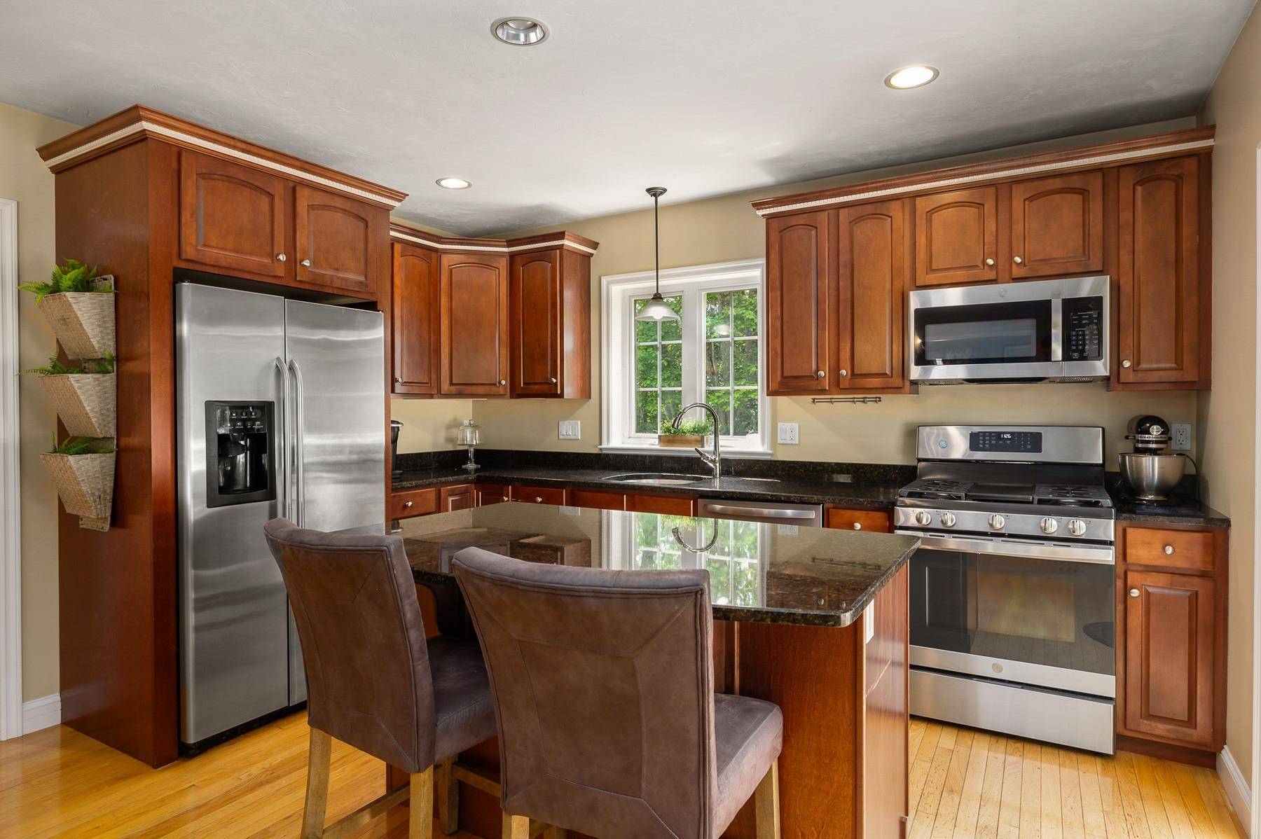 Stratham, NH 03885,27 Chisholm Farm DR
