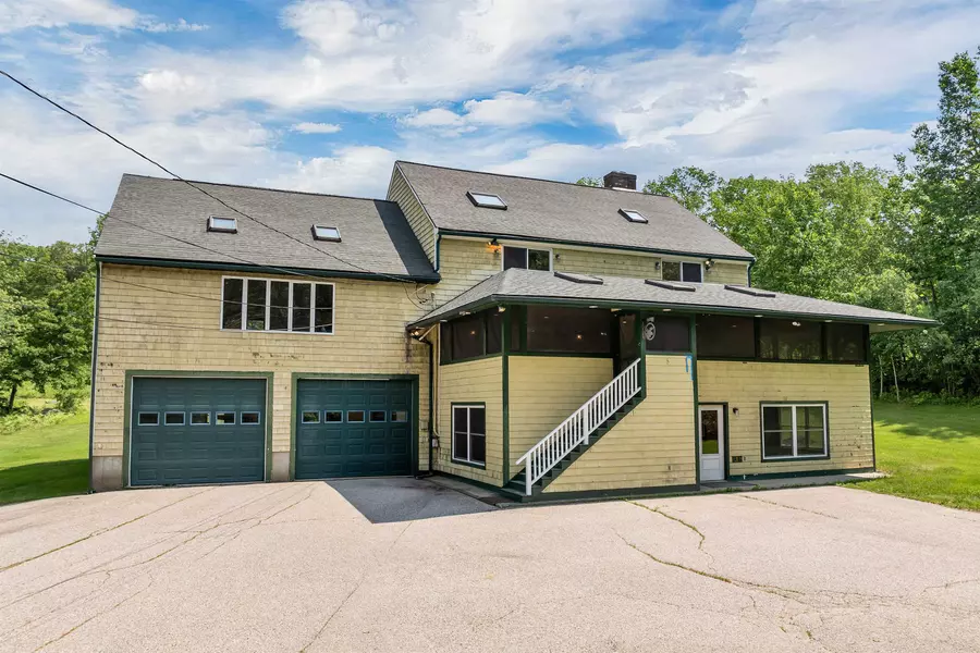 5 Lucerne DR, Madison, NH 03849