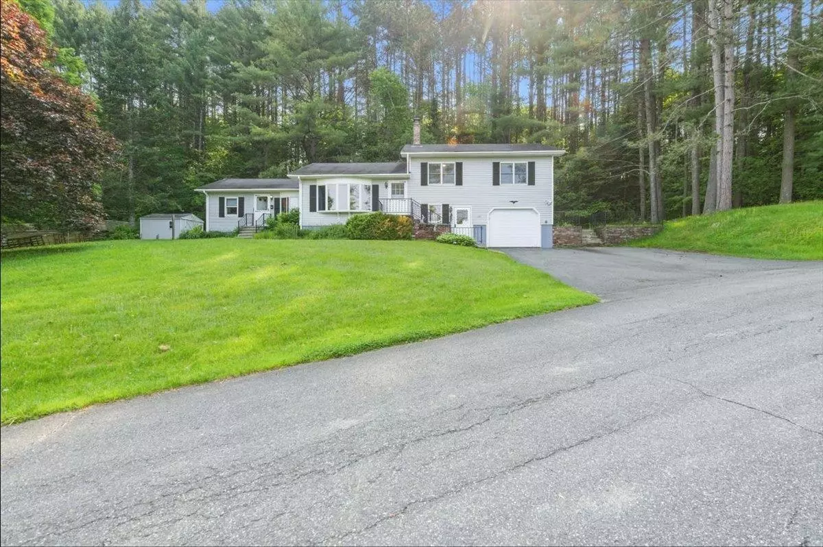 St. Johnsbury, VT 05819,199 Cross AVE
