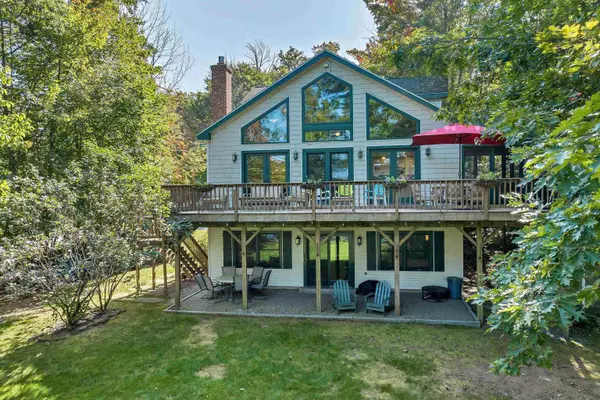 7 Acorn DR, Alton, NH 03810