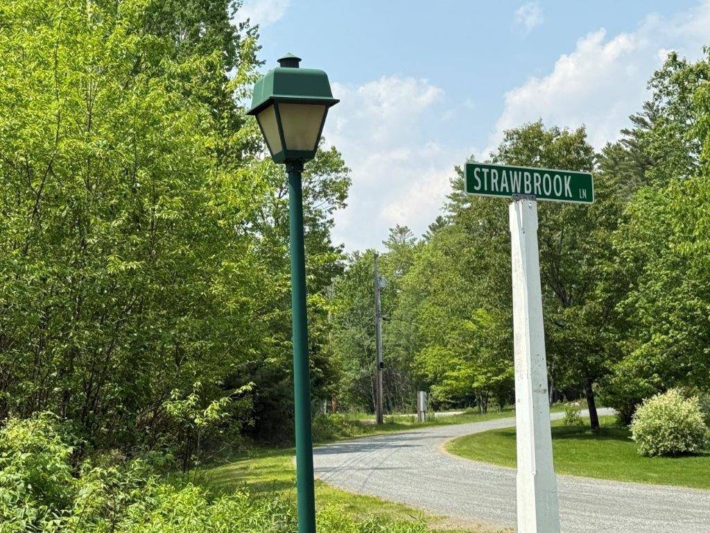 Straw Brook LN, Canaan, NH 03741
