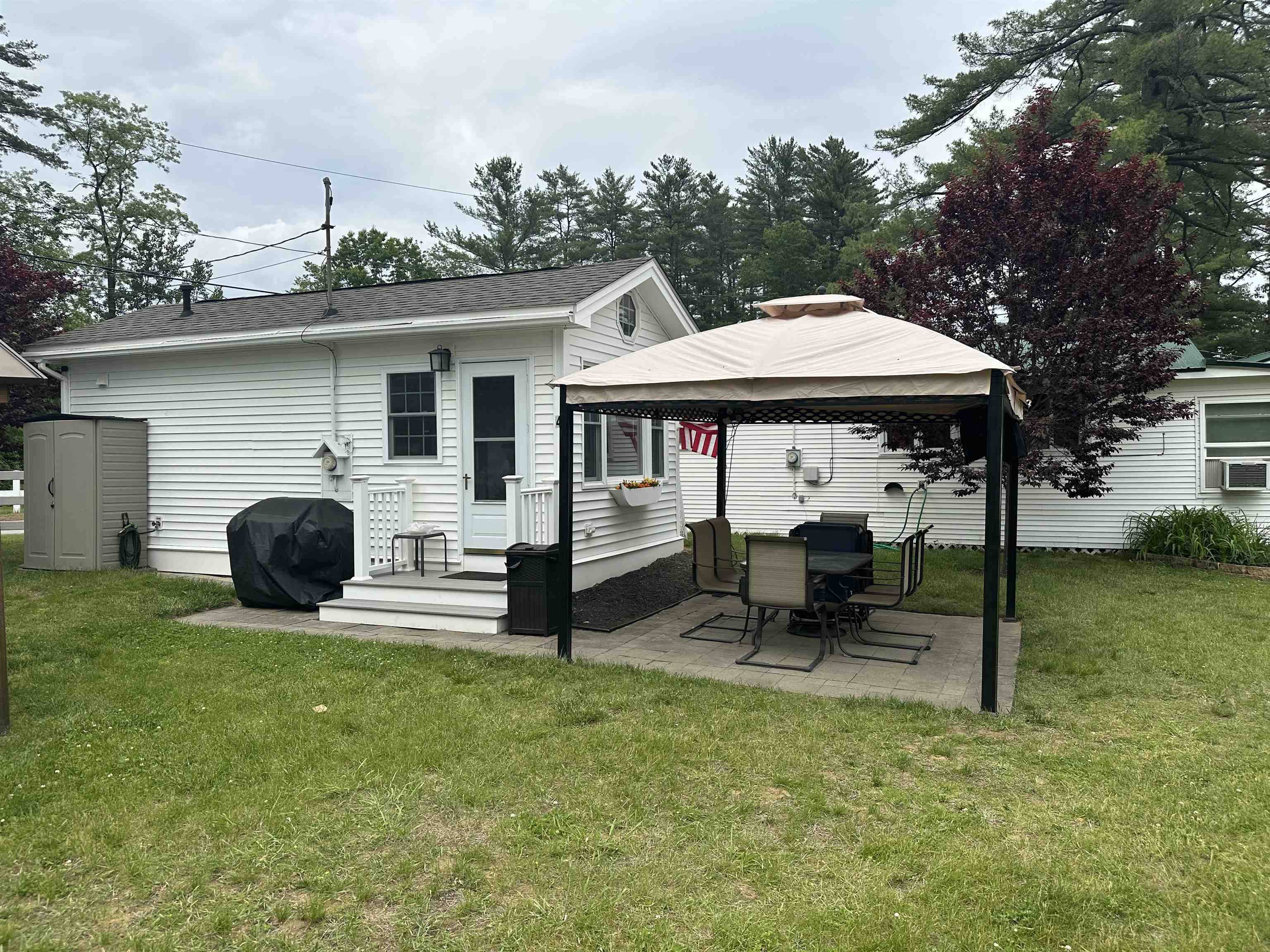 Sanbornton, NH 03269,11 Bay RD #4