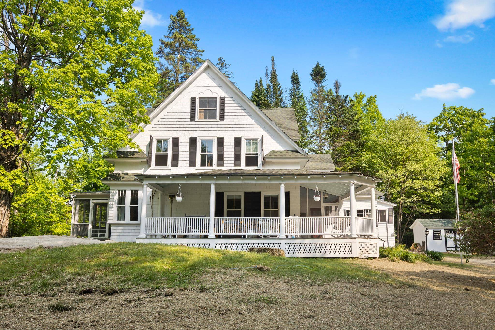 183 Mountain View RD, Whitefield, NH 03598