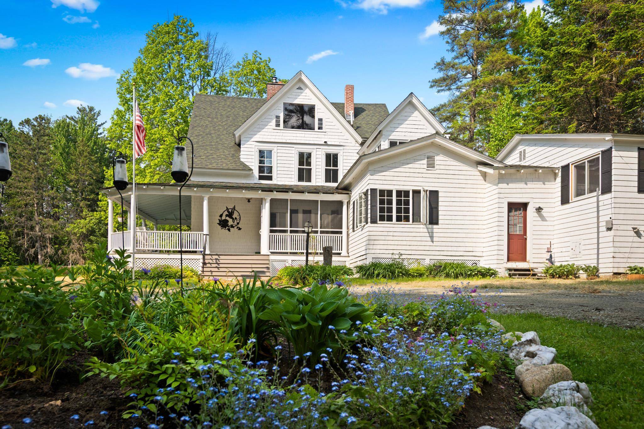 Whitefield, NH 03598,183 Mountain View RD