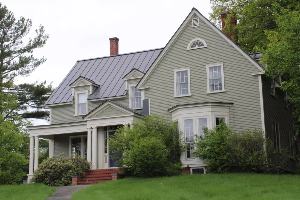 St. Johnsbury, VT 05819,119 Summer ST