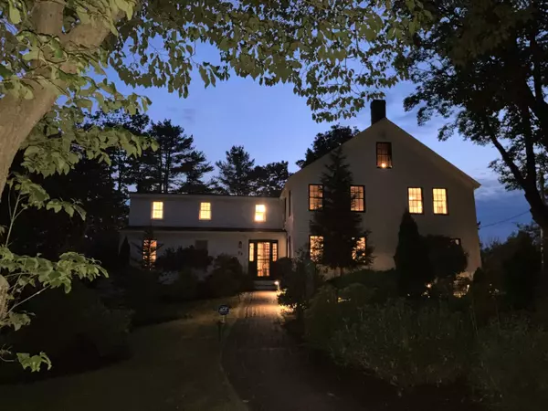 Stratham, NH 03885,85 College RD