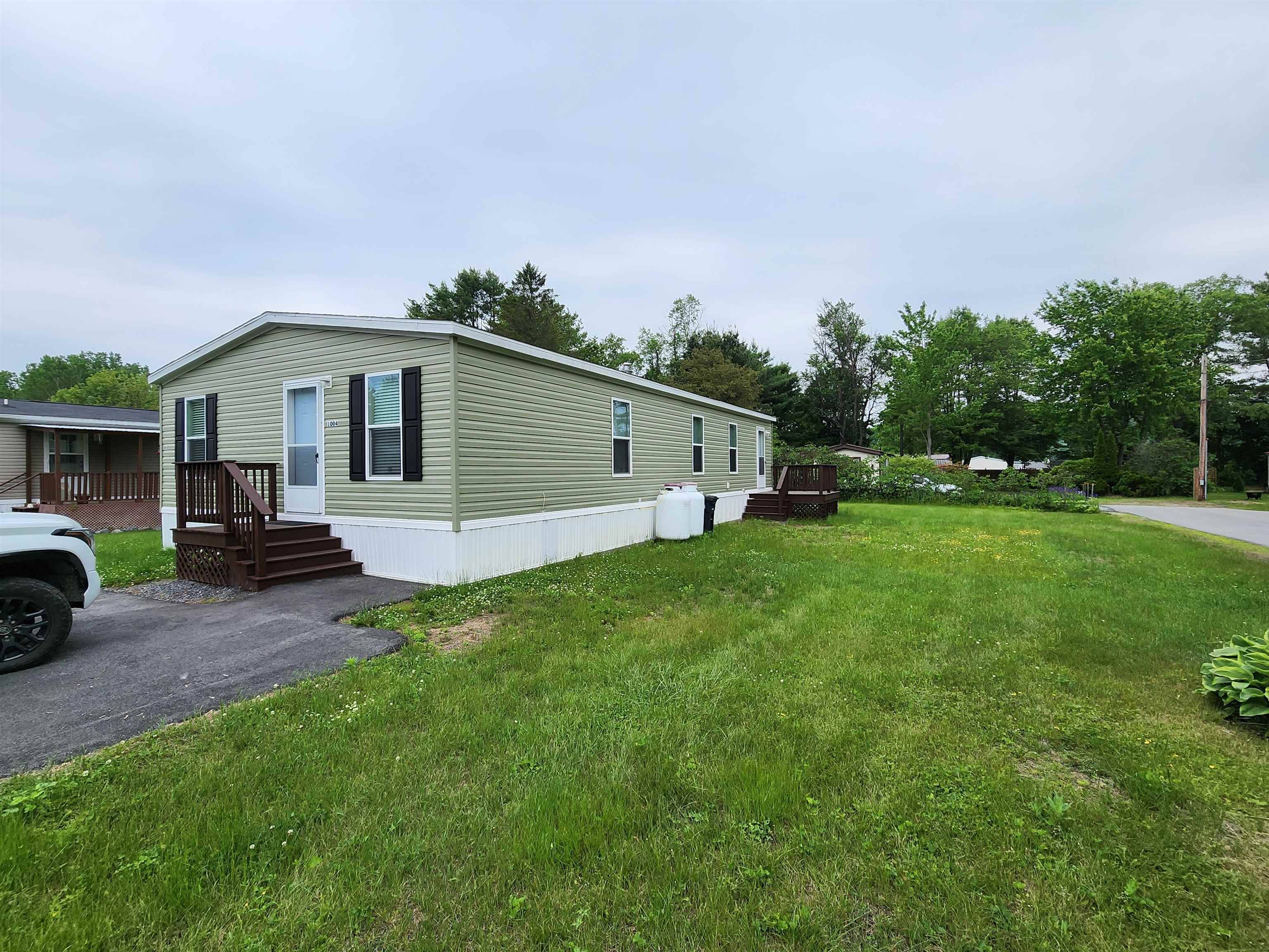 1004 Mountain View AVE, Charlestown, NH 03603