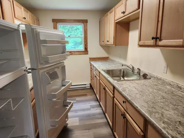 Claremont, NH 03743,14 Bay ST