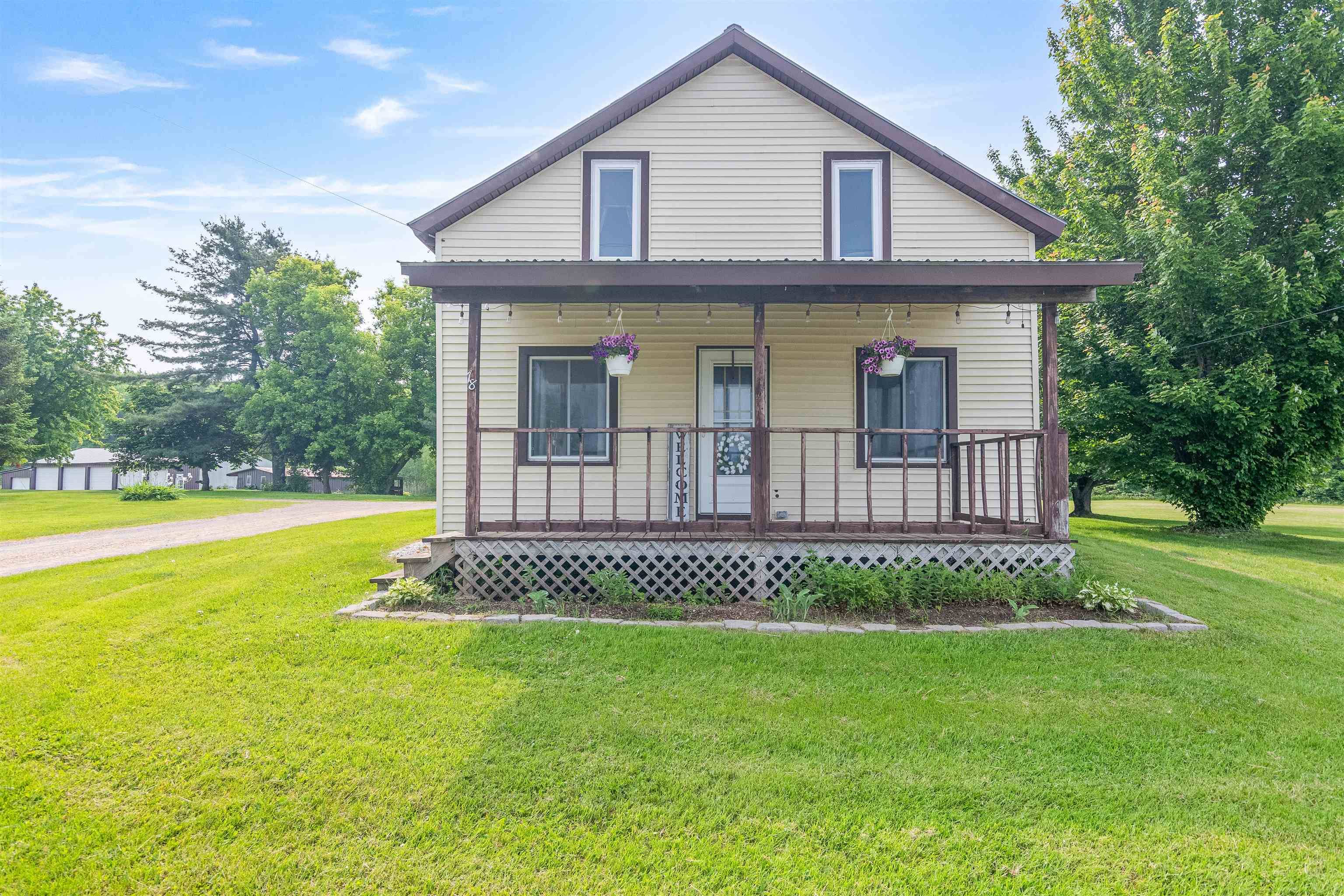 78 VT RTE 105, Sheldon, VT 05483