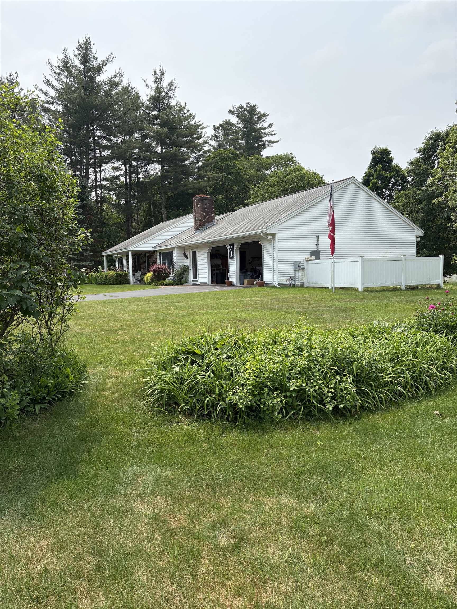 9 Jamil LN, Salem, NH 03079
