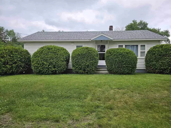 3 Sunset ST, Claremont, NH 03743