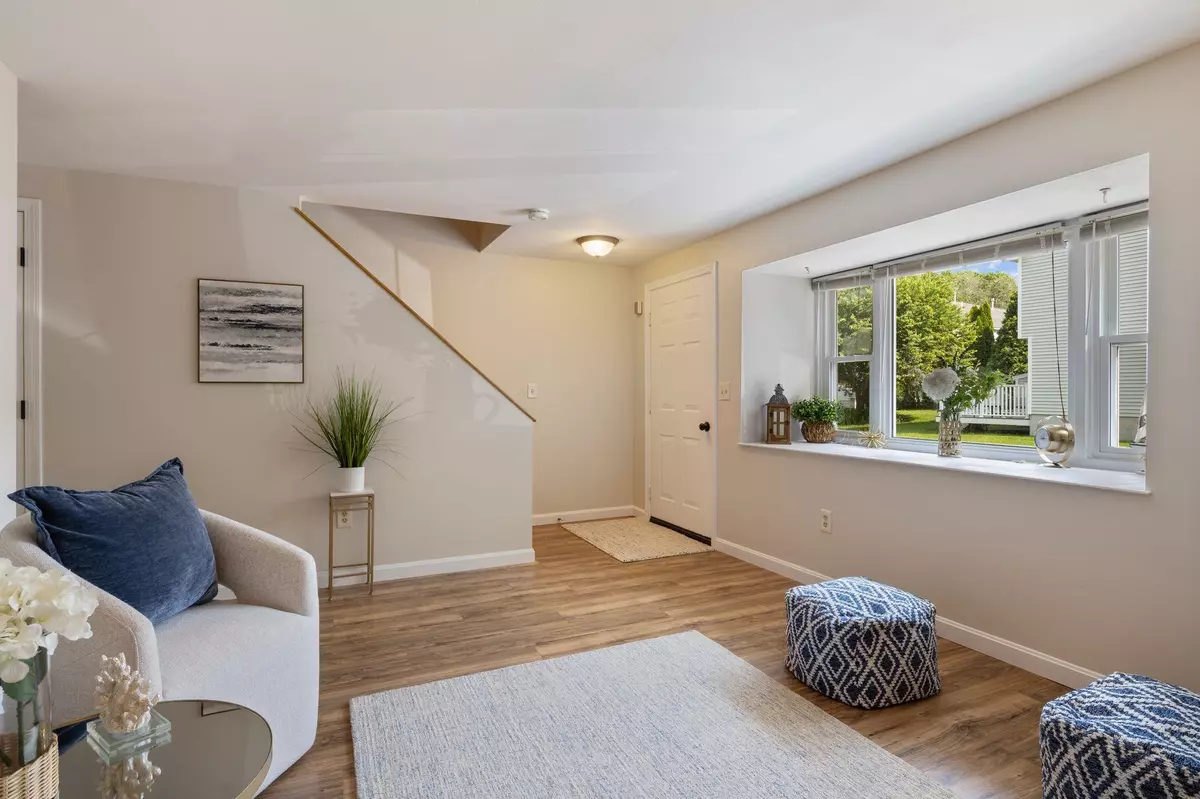 Portsmouth, NH 03801,777 Middle RD #69