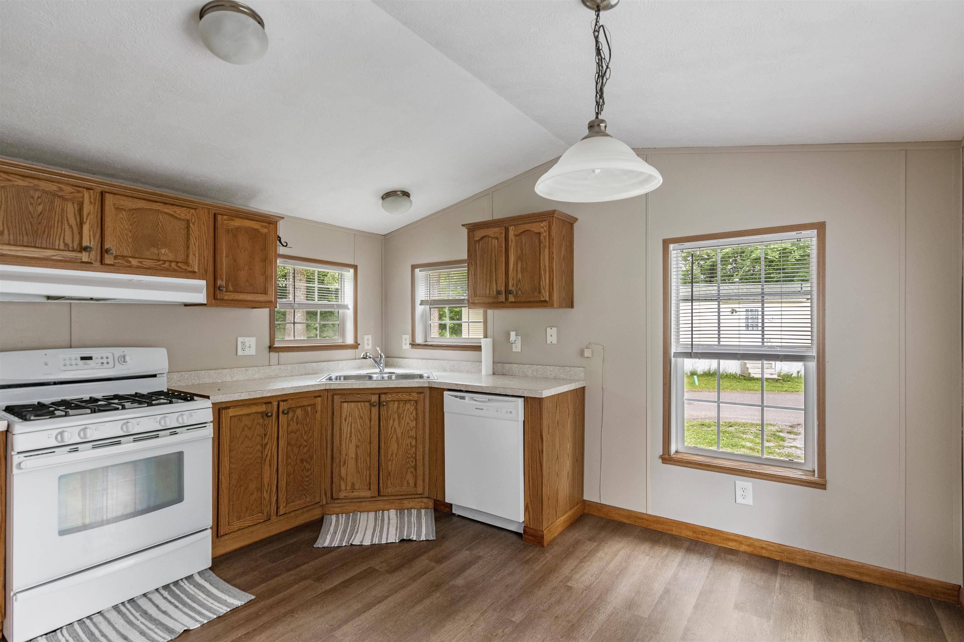 St. Albans City, VT 05478,47 Nason ST #16