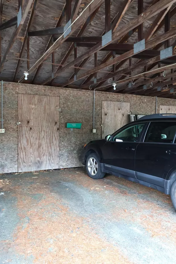 Hartford, VT 05001,647 Bugbee ST #7