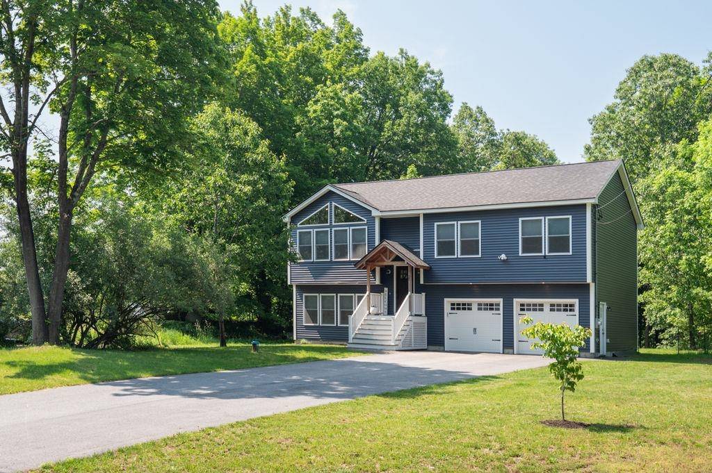 20 Kingston RD, Danville, NH 03819