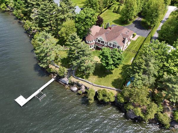194 Maquam Shore RD, Swanton, VT 05488
