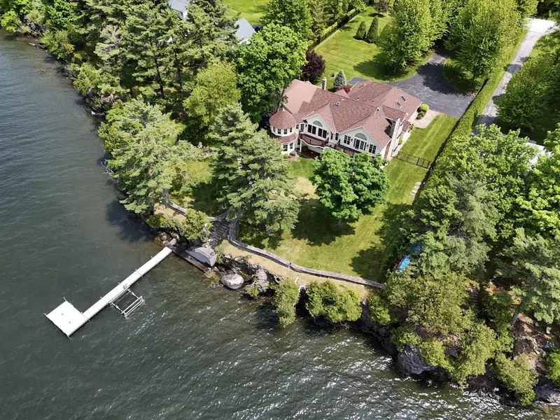 194 Maquam Shore RD, Swanton, VT 05488