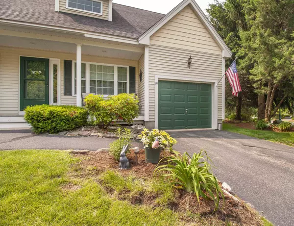 Raymond, NH 03077,10 Sherwood RD