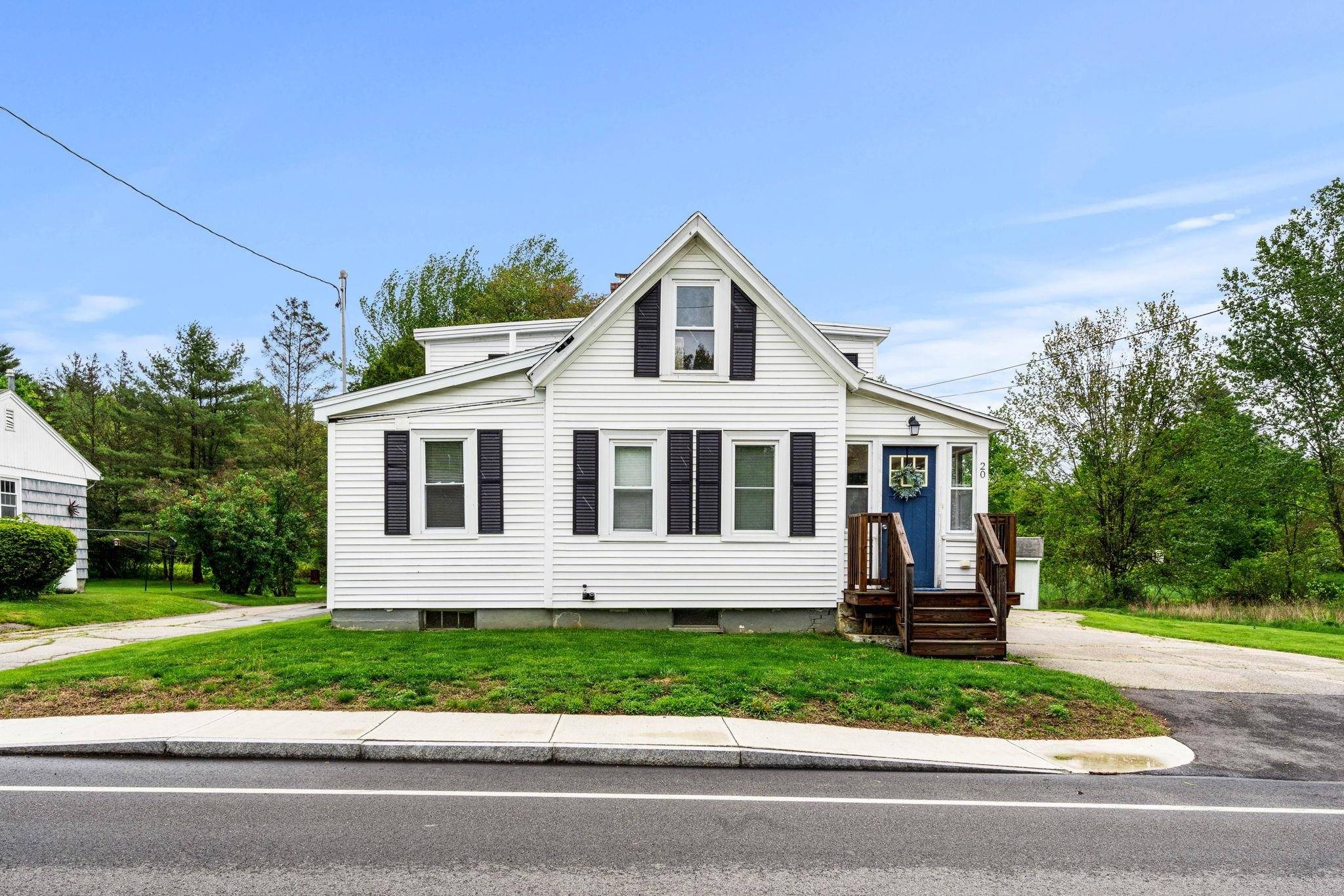 Dover, NH 03820,20 Whittier ST