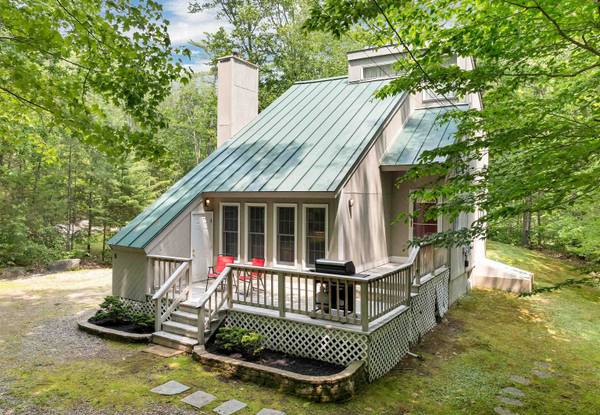 21 Wintersport ST,  Moultonborough,  NH 03254