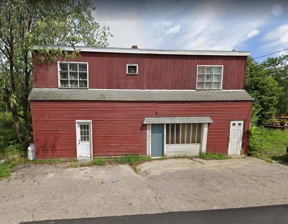 Ashland, NH 03217,38 Riverside DR