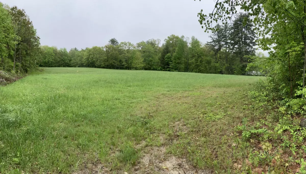 Henniker, NH 03242,14 Dodge Hill RD