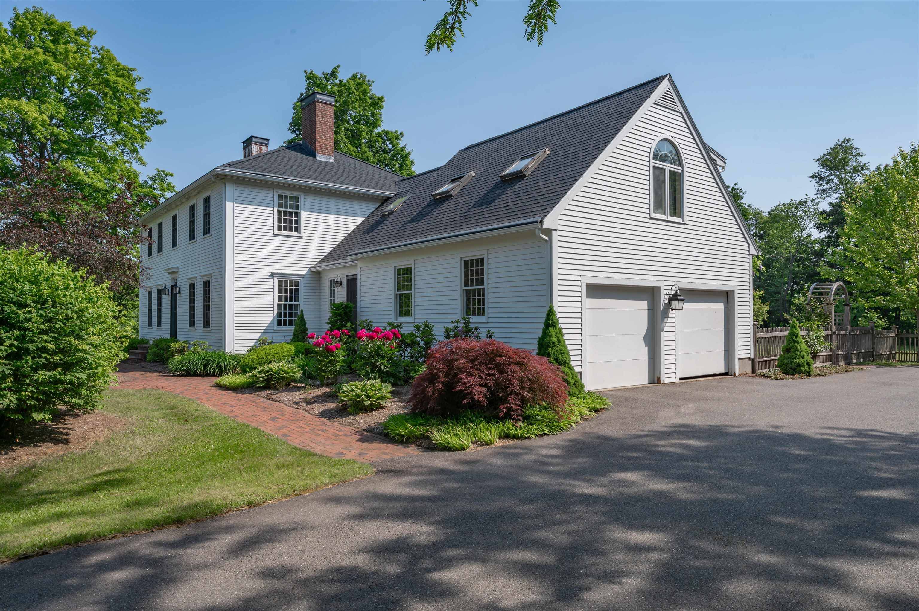 Hollis, NH 03049,16 Depot RD