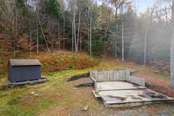 Hartford, VT 05059,160 Greeley Shunpike RD