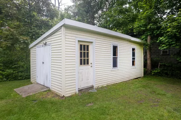 Rutland City, VT 05701,263 Lincoln AVE