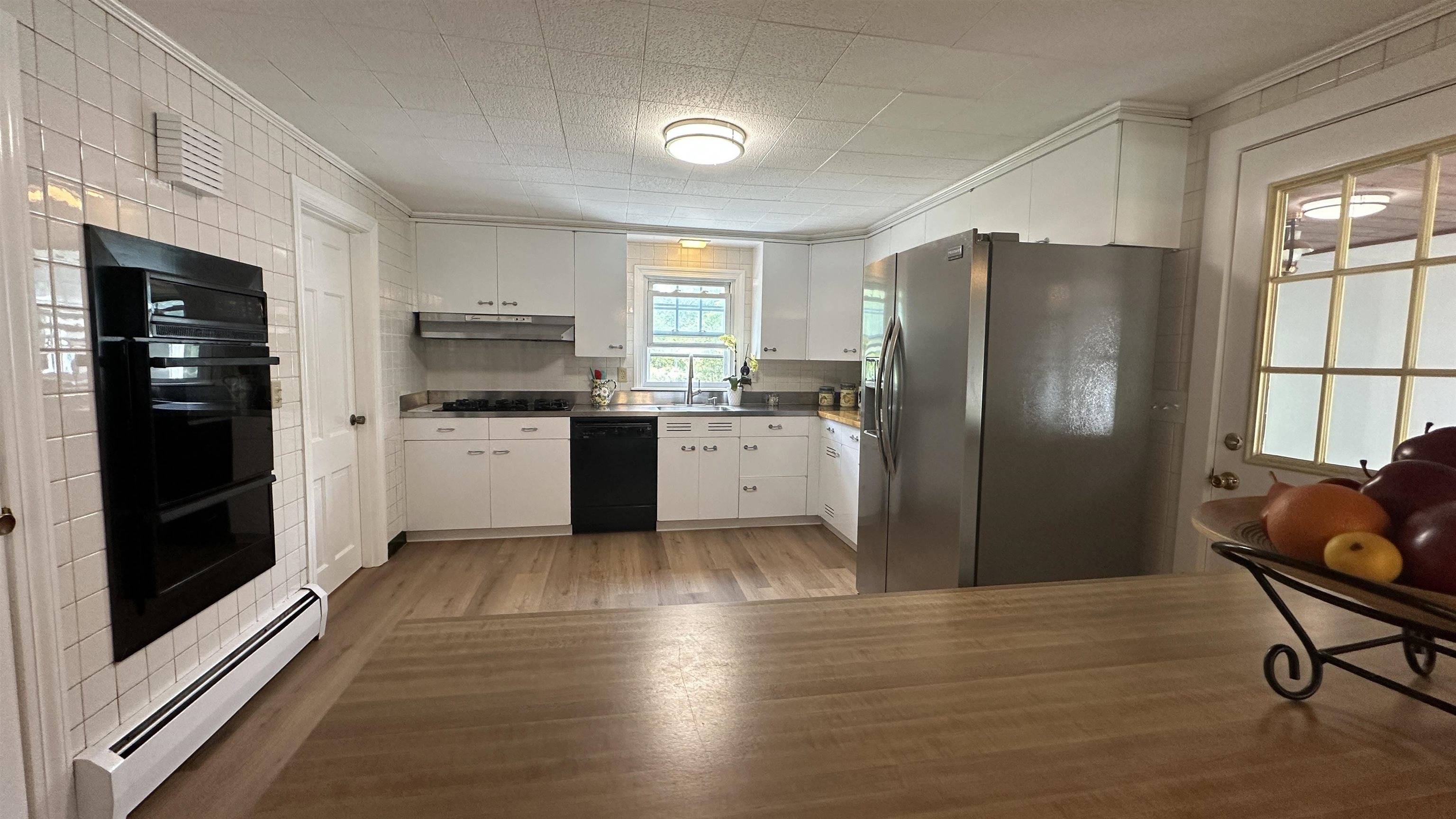 Nashua, NH 03062,12 New Searles RD