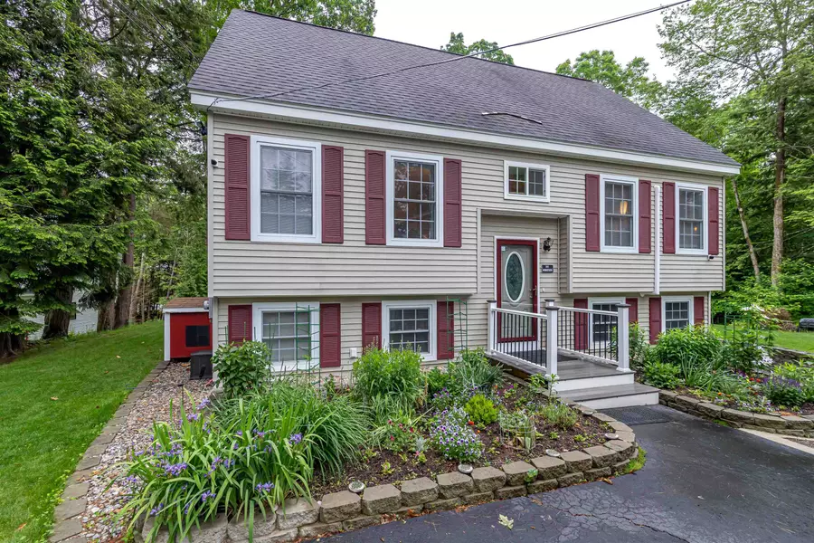 141 Windsor WAY, Barnstead, NH 03225