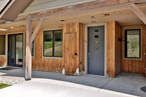 Ludlow, VT 05149,144 Lodge RD #5