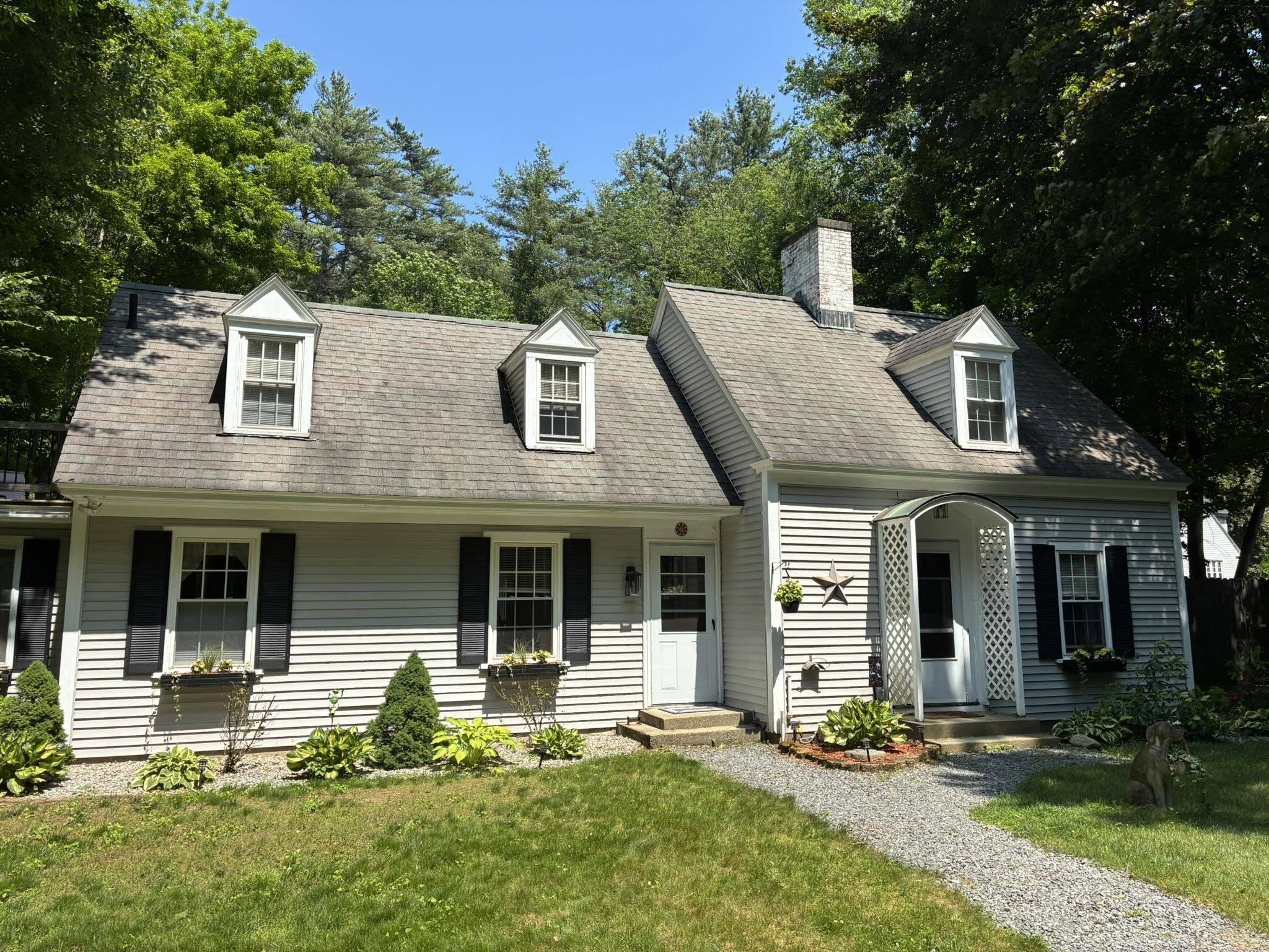 Keene, NH 03431,649 Court ST