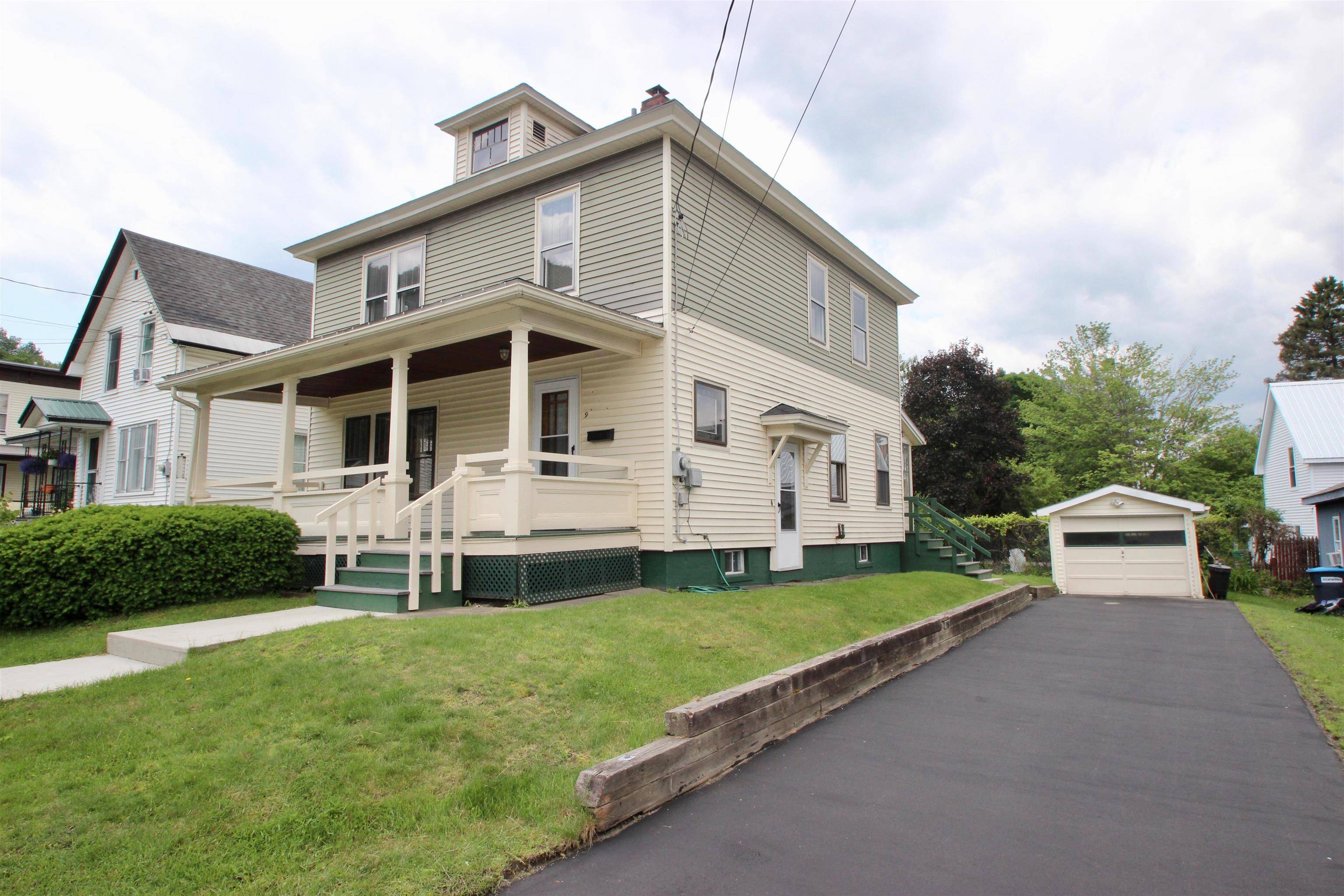 9 Green ST, Barre City, VT 05641