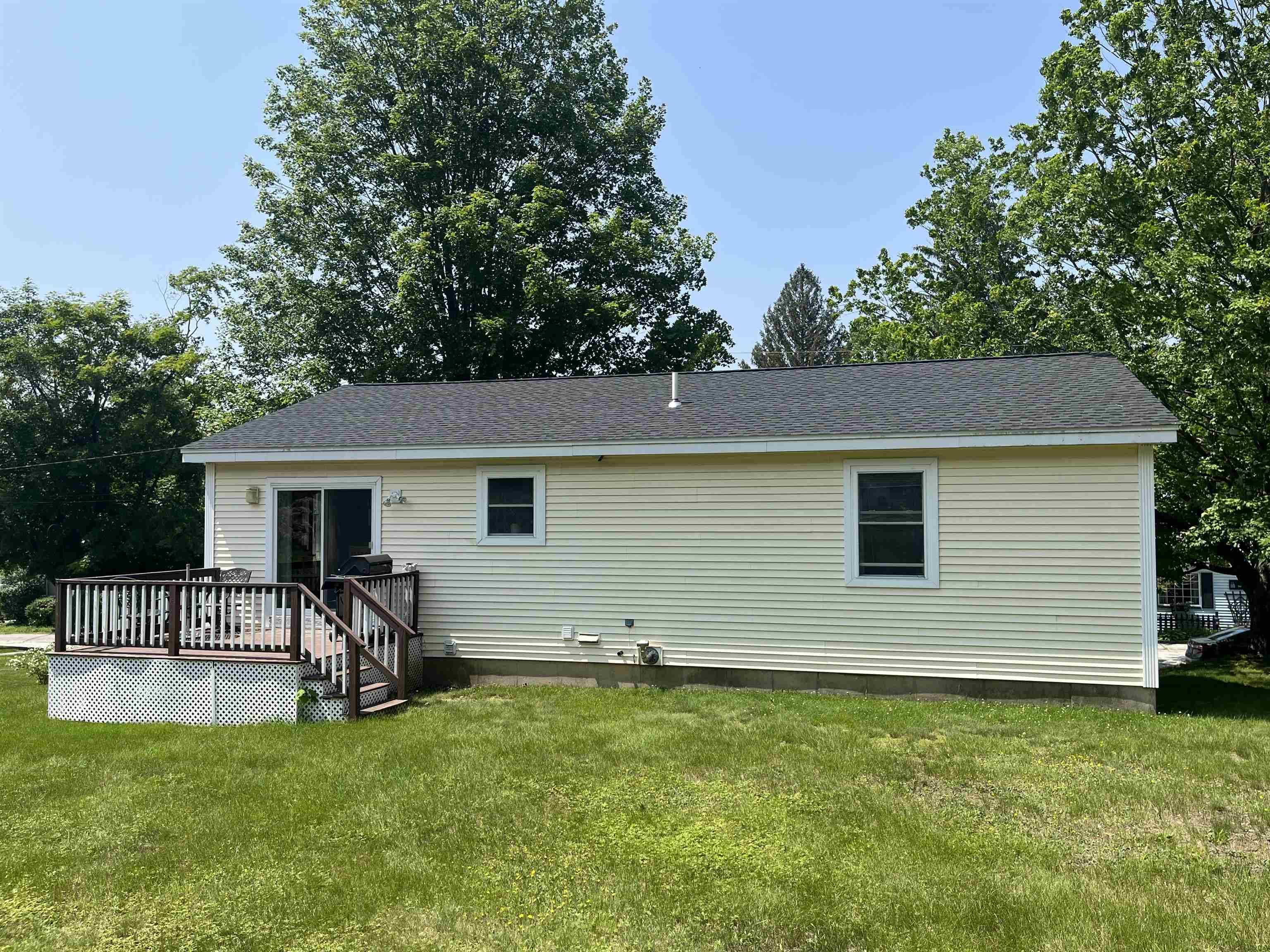 Allenstown, NH 03275,13 Bartlett ST