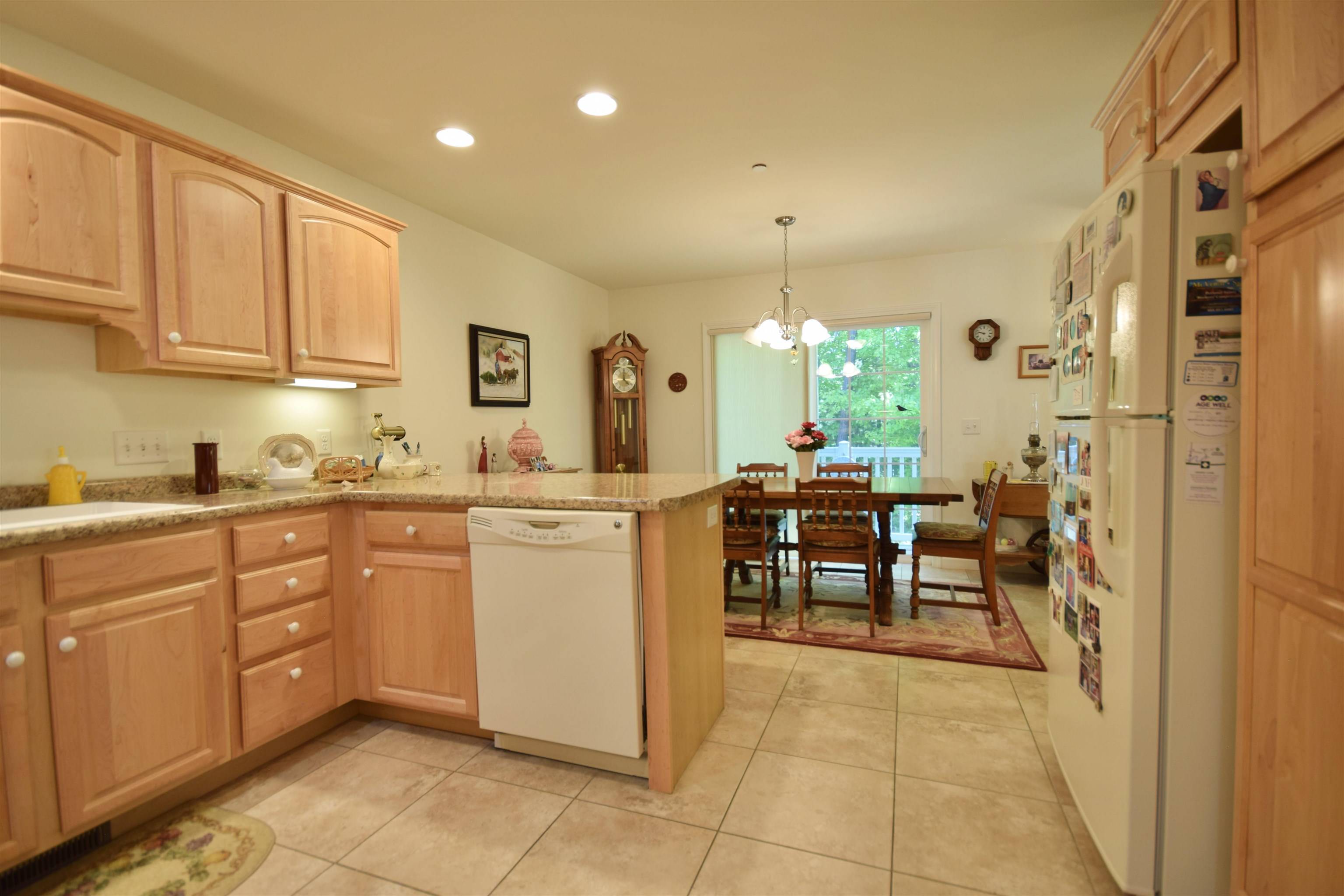 South Burlington, VT 05403,51 Fielding LN