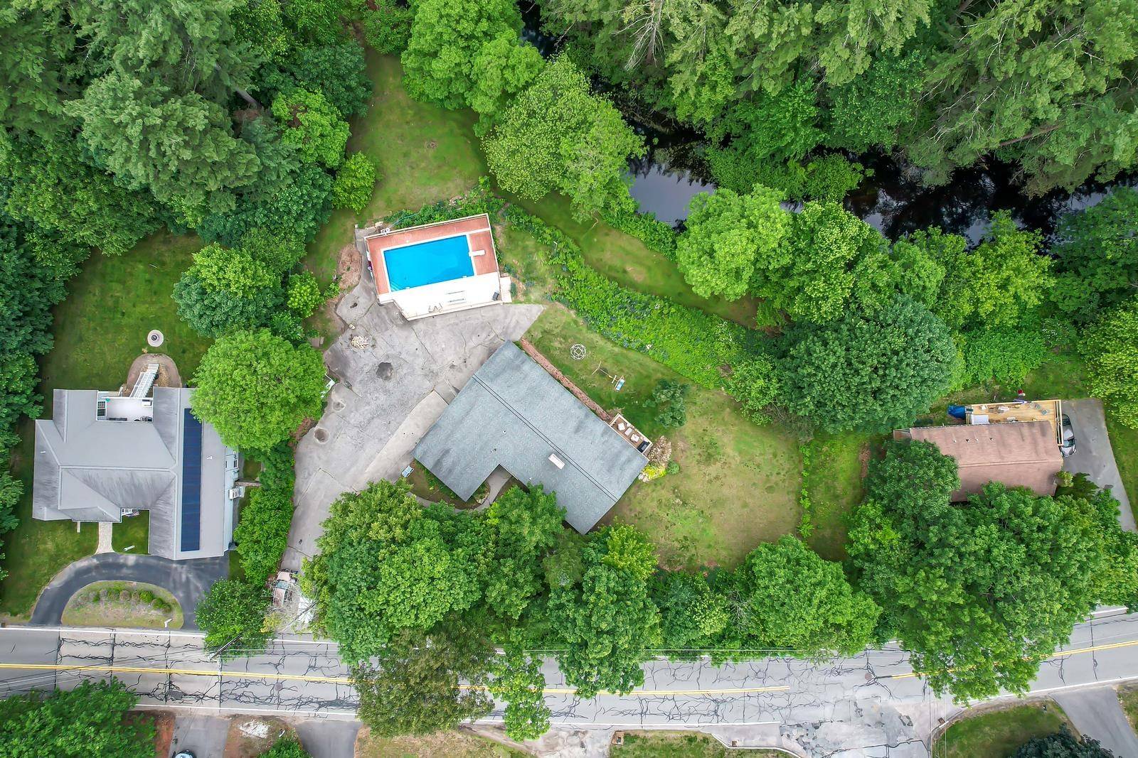 Nashua, NH 03062,28 New Searles RD