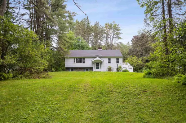 Hanover, NH 03755,8 Willow Spring LN