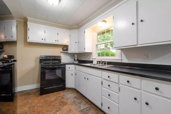 Swanzey, NH 03446,43 Longwood DR